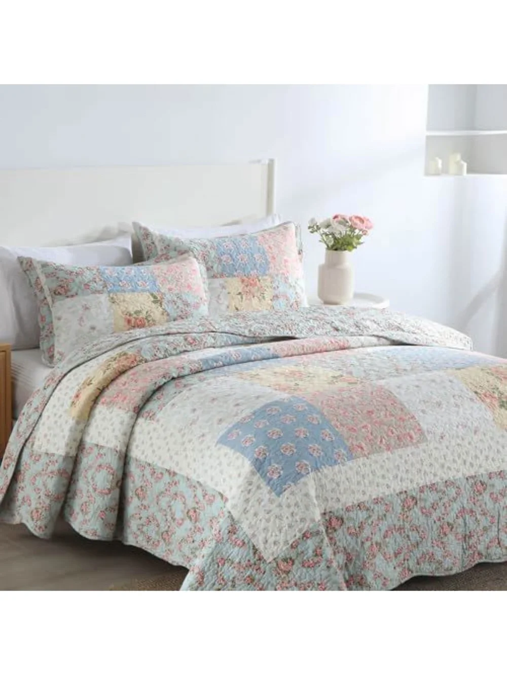 Floral Patchwork Quilt Set - Pastel Multi